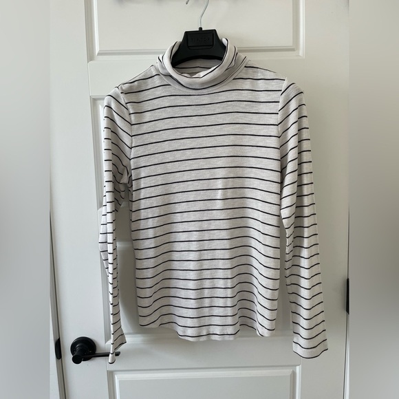 GAP Essential Rib Turtleneck | Black and White Stripes | L - Picture 2 of 8